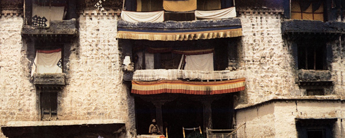 5_lhuntse_dzong-2